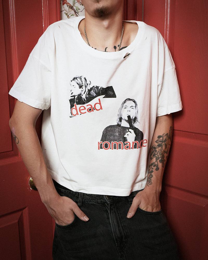 kurt cobain white worn, look 18